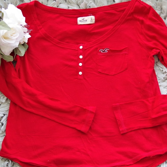 Hollister Tops - PRICE DROP Off the Shoulder Slouchy Top